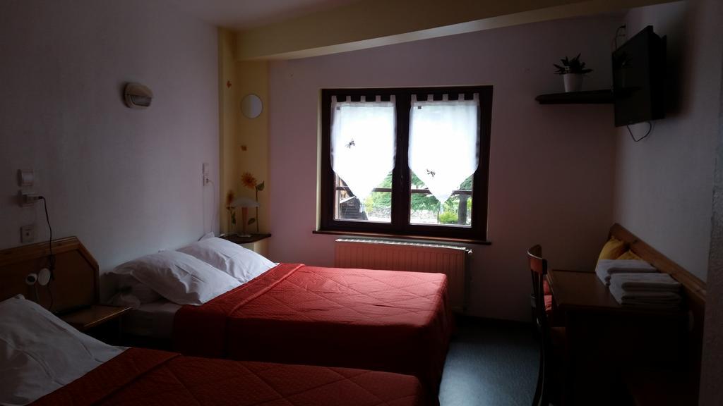 游客酒店 皮埃尔菲特－内斯塔拉 外观 照片